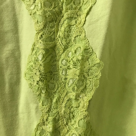 Spaghetti strap tank top size M - Picture 2 of 2